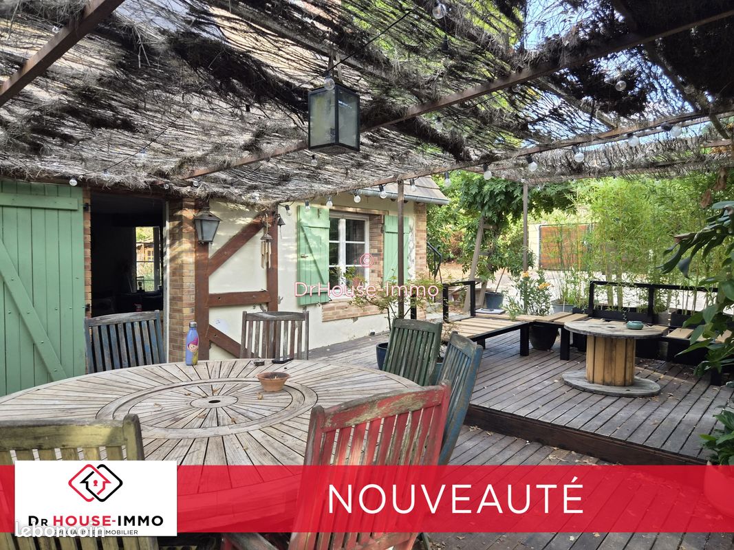 Maison 5 pièces 165 m² · à La Chapelle-sur-Aveyron · 165 m² · 158 500 €
