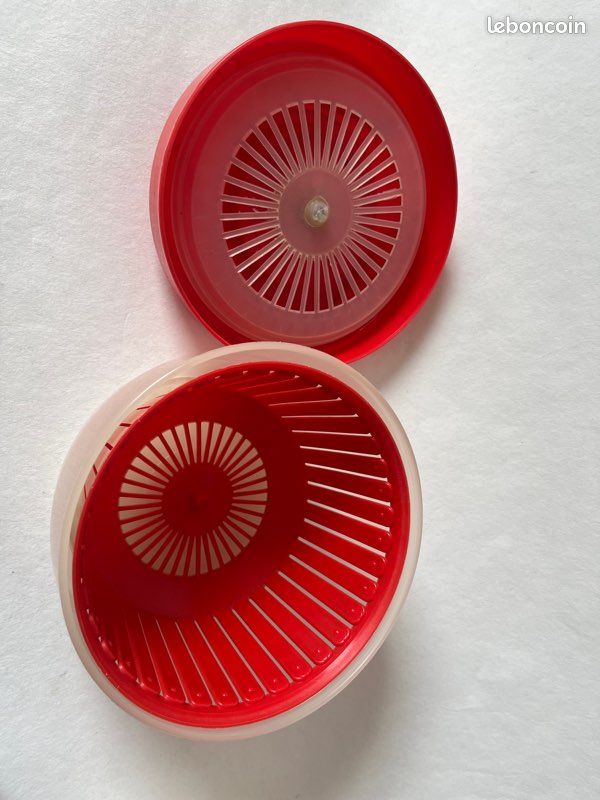Essoreuse à Salade Triumph Vintage – Rouge – Années 70 – Diamètre 15,5cm – TBE