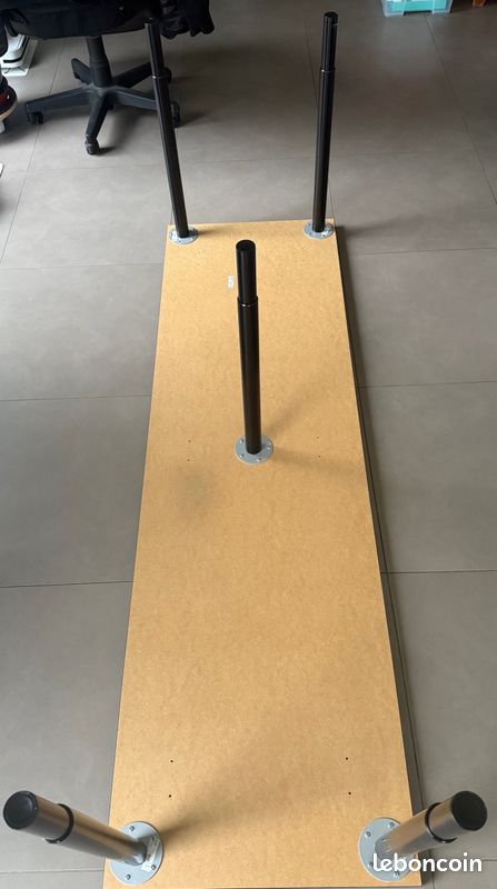 Bureau Ikea : plateau LAGKAPTEN 2x0,6 m + 5 pieds OLOV (image 2)