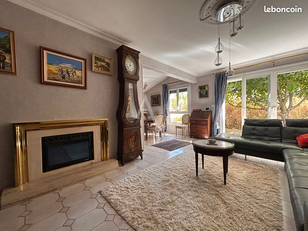 Maison 7 pièces 127 m² · à Saint-Médard-en-Jalles · 127 m² · 374 000 €