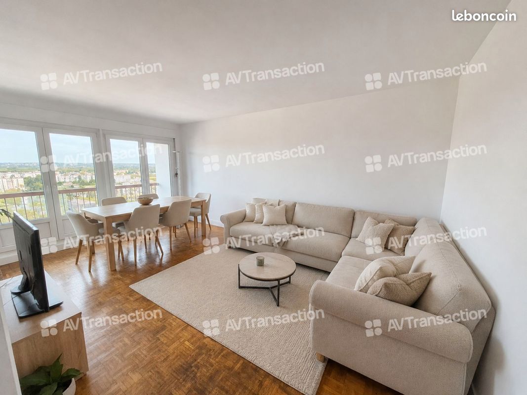 Parking 4 pièces 82 m² · à Bron · 82 m² · 172 000 €