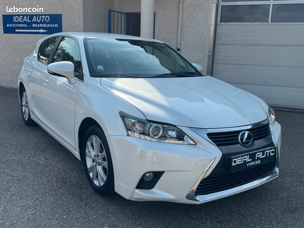 Lexus CT 200h Pack Business (image 2)