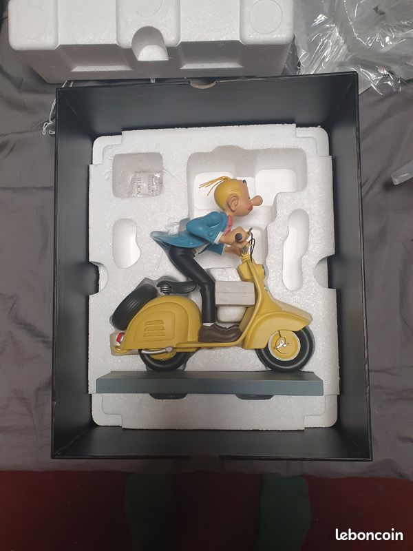 Leblon Delienne - Figurine - Spirou Assis + Fantasio Assis + Banc - Rési