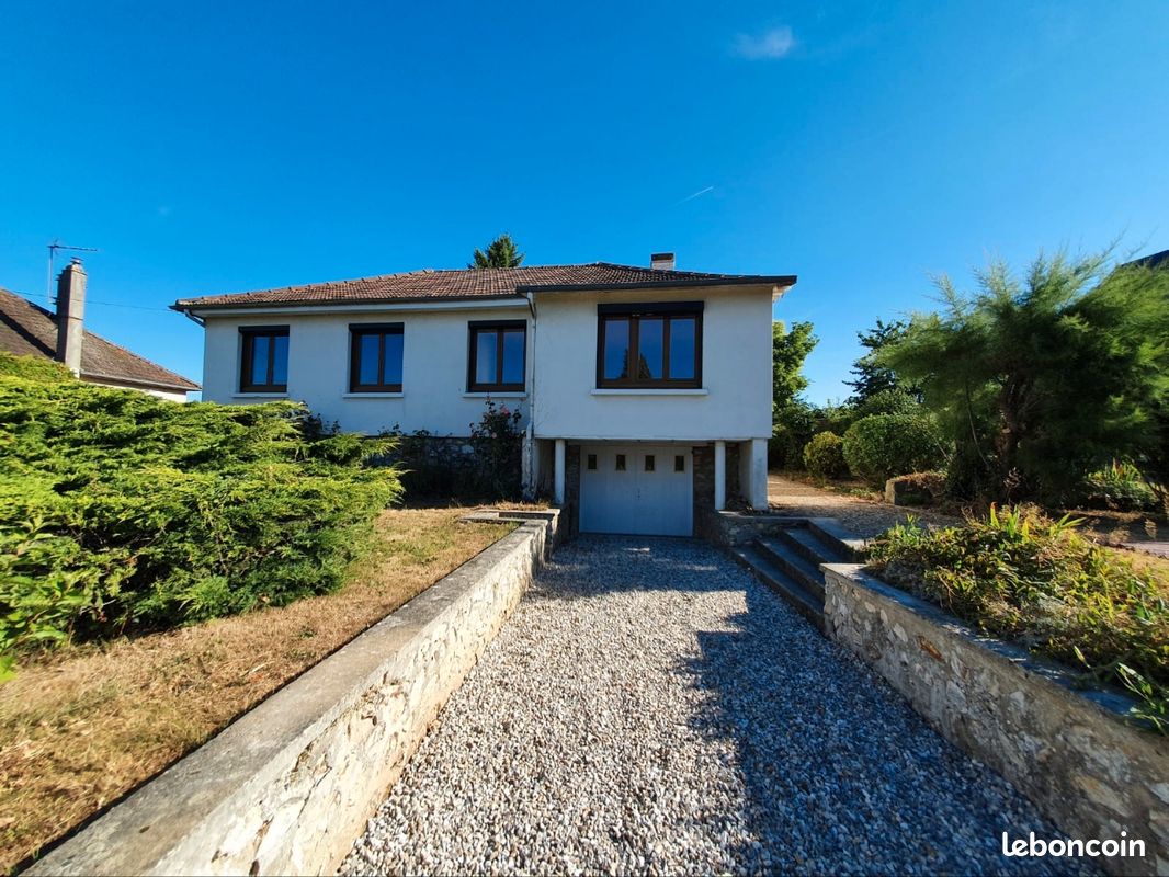 Maison 6 pièces 105 m² · à Bourg-Achard · 105 m² · 1 350 €