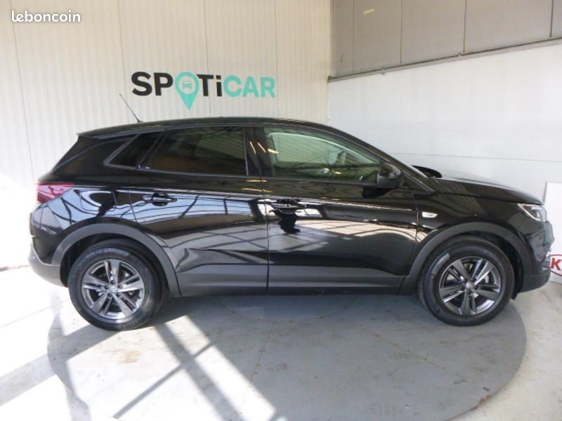 Opel Grandland X 1.5 D 130ch GS Line BVA8 (image 4)