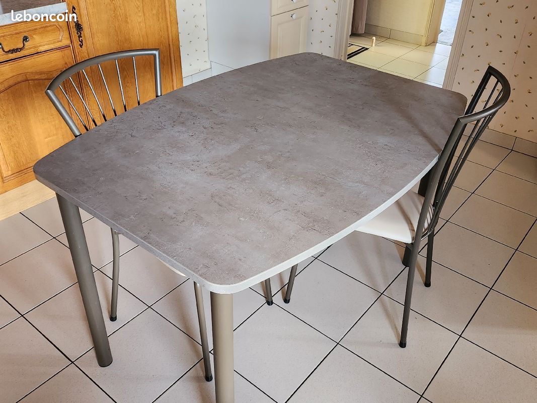 Table de cuisine (image 1)