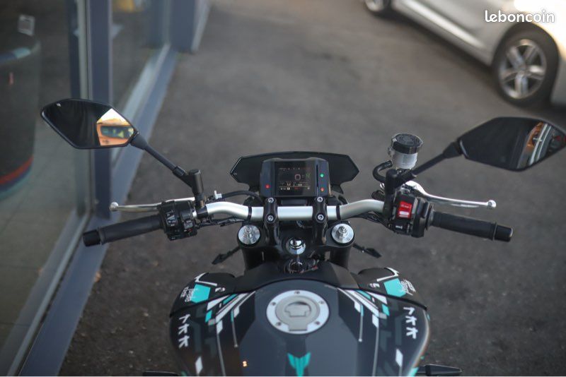 YAMAHA MT09 890 cm3 2024 - AKRAPOVIC - SUPPORT PLAQUE COURT (image 8)