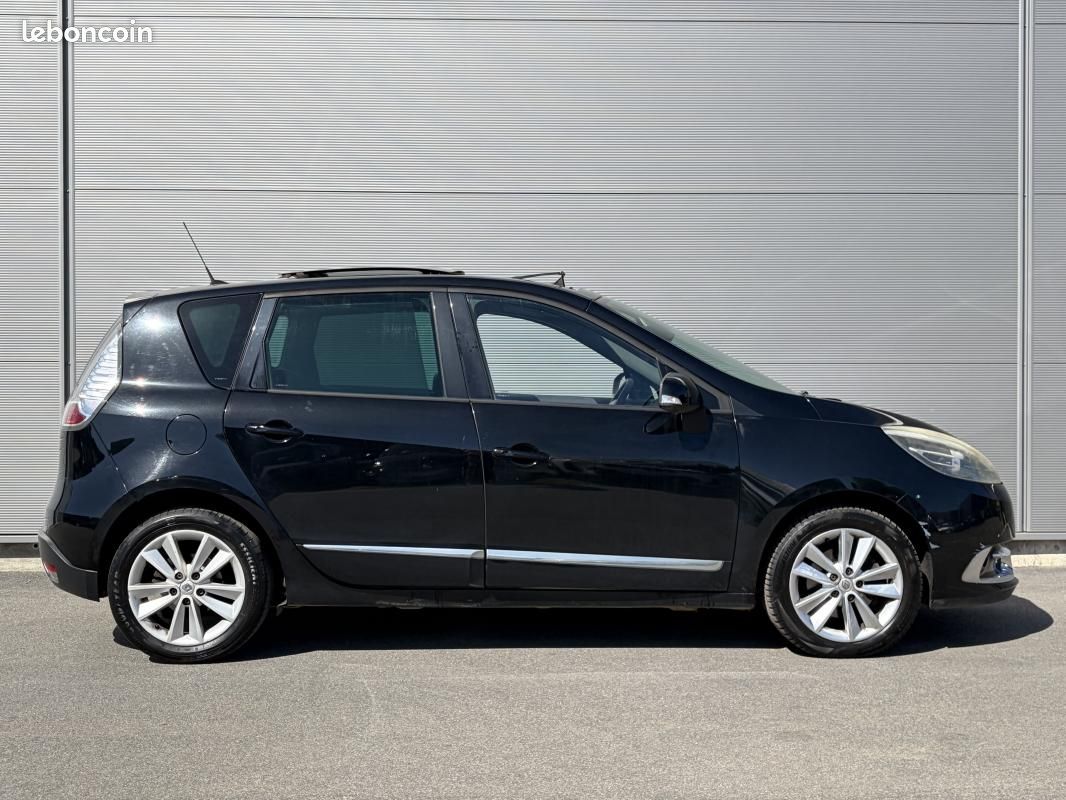 Renault Scénic 1.5 DCI 110 CH BVA6 BOSE EDITION / TOIT OUVRANT COURROIE DISTRIBUTION FAITE POUR L... (image 2)