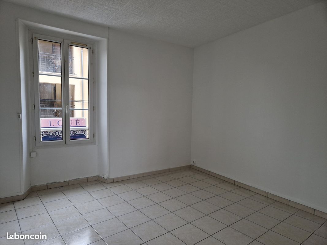 Appartement a louer etampes - 1 pièce(s) - 34 m2 - Surfyn