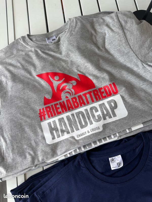 Tee shirt Gris taille M (image 1)