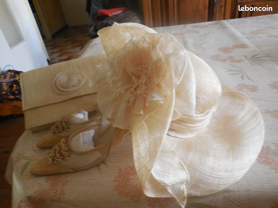 Accessoires de cérémonie (image 1)