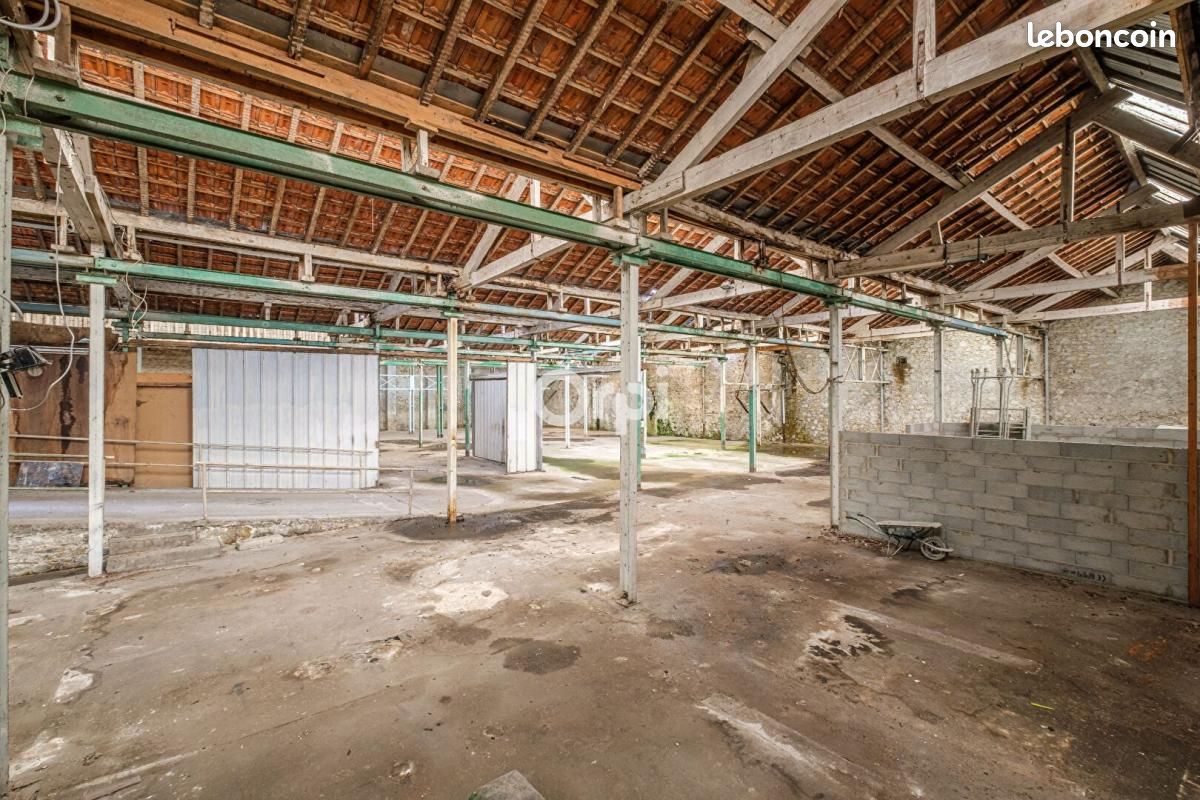 Loft 20 pièces 1 050 m² - Limoges 87000 (image principale 5)