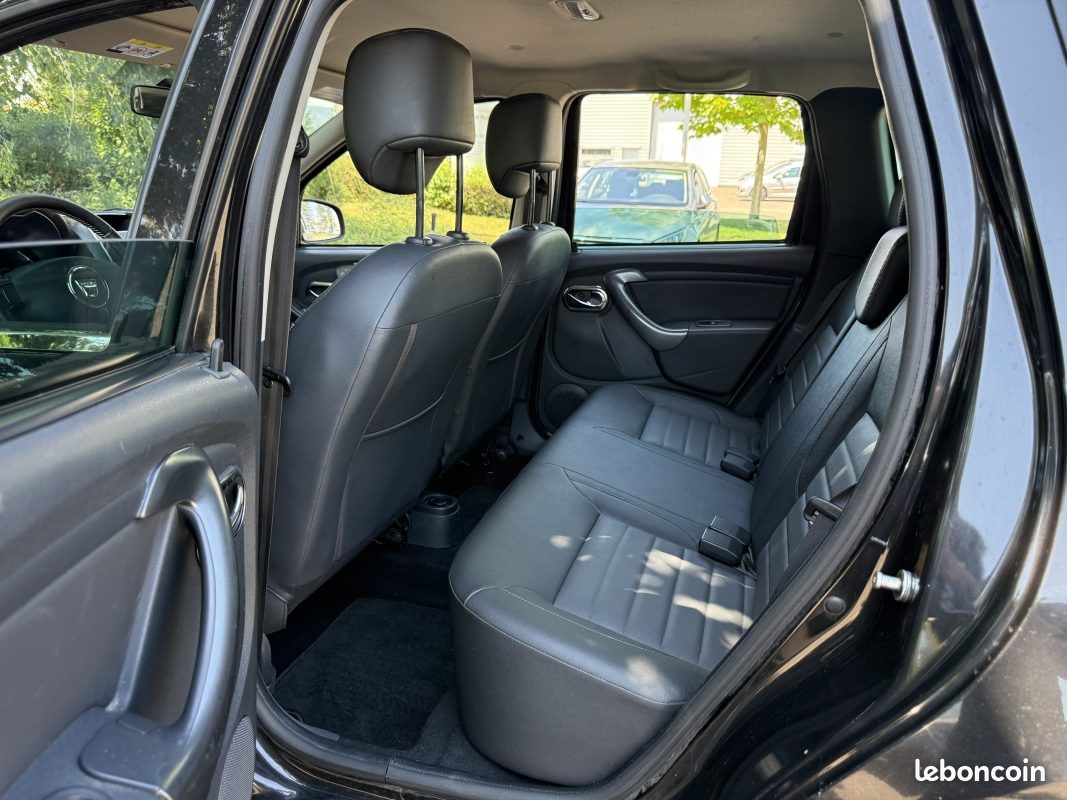 DACIA Duster 1.2l 125ch Ambiance 4X2 Garantie 6 Mois (image 17)