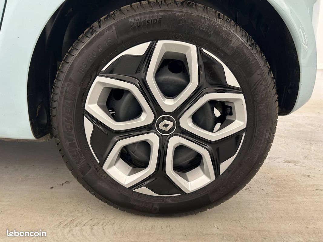 RENAULT Twingo III SCe 65 Equilibre (image 20)