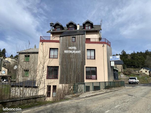 Villa 17 pièces 458 m²