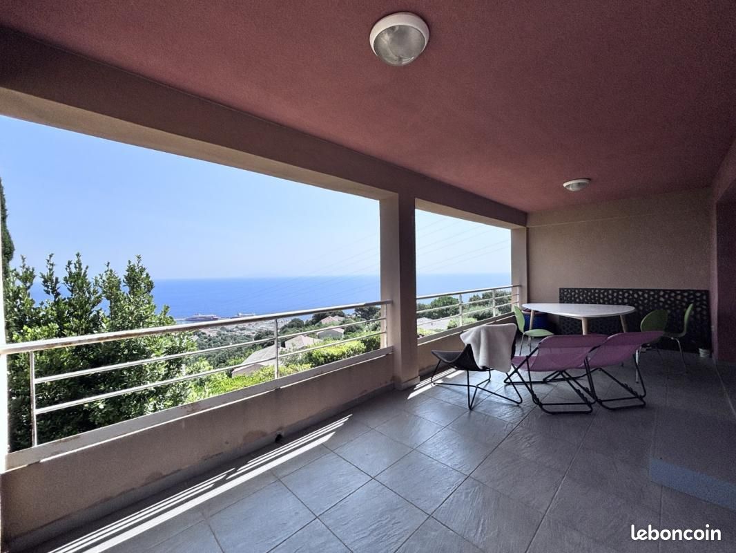 Appartement 3 pièces 91 m² · à Bastia · 91 m² · 1 070 €/mois