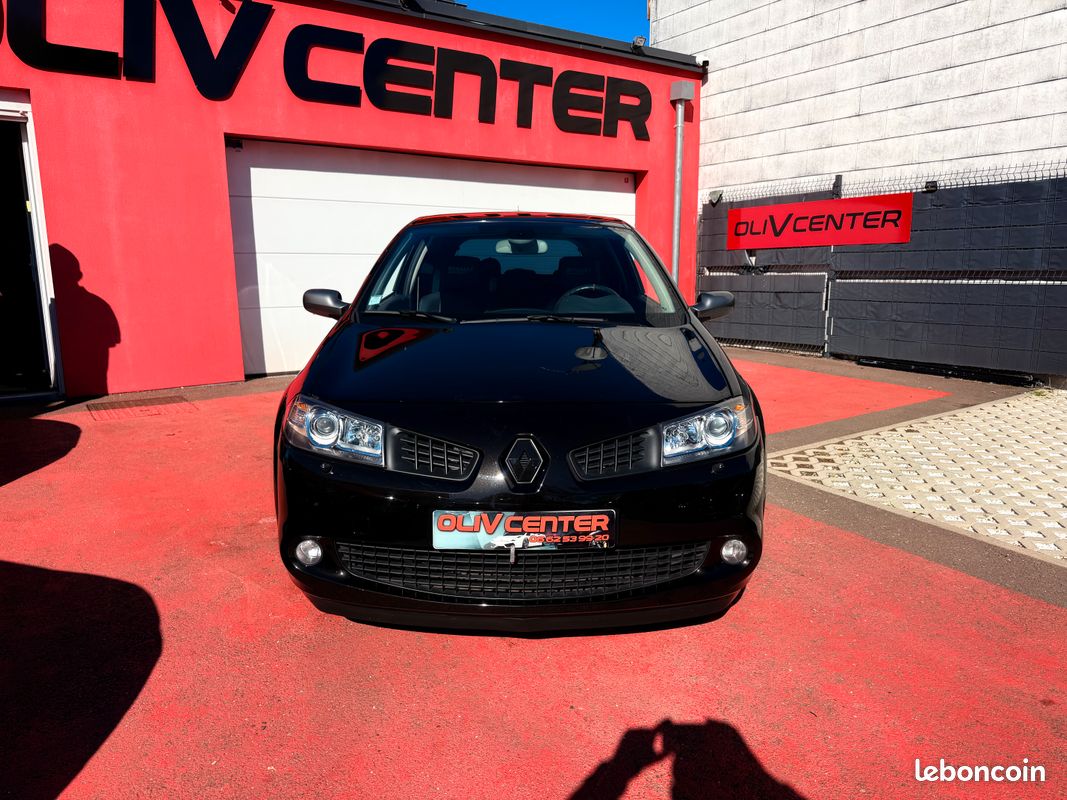 Renault mégane 2 rs 225 ch – seulement 55 300 km – état exceptionnel – historique complet (image 3)