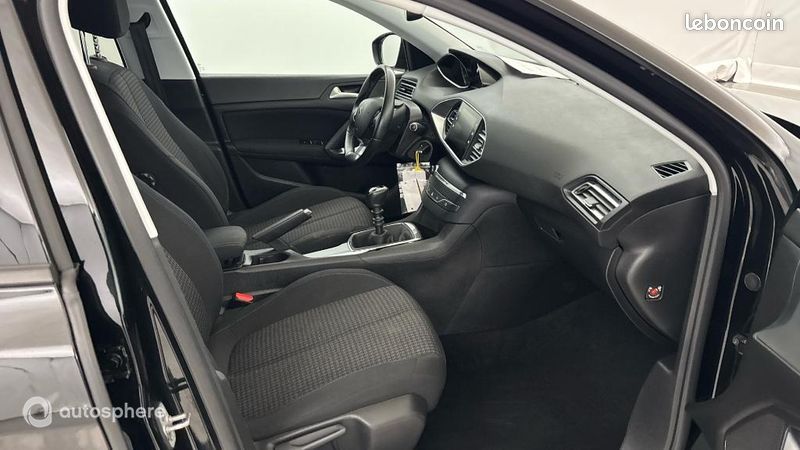 Peugeot 308 1.5 BlueHDi 100ch S&S Style (image 15)