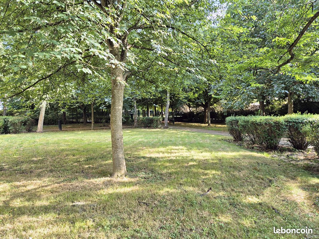 Appartement 2 pièces 47 m² · à Élancourt · 47 m² · 980 €/mois