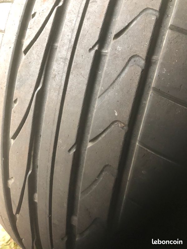 Pneus 265/50/19 (image 2)