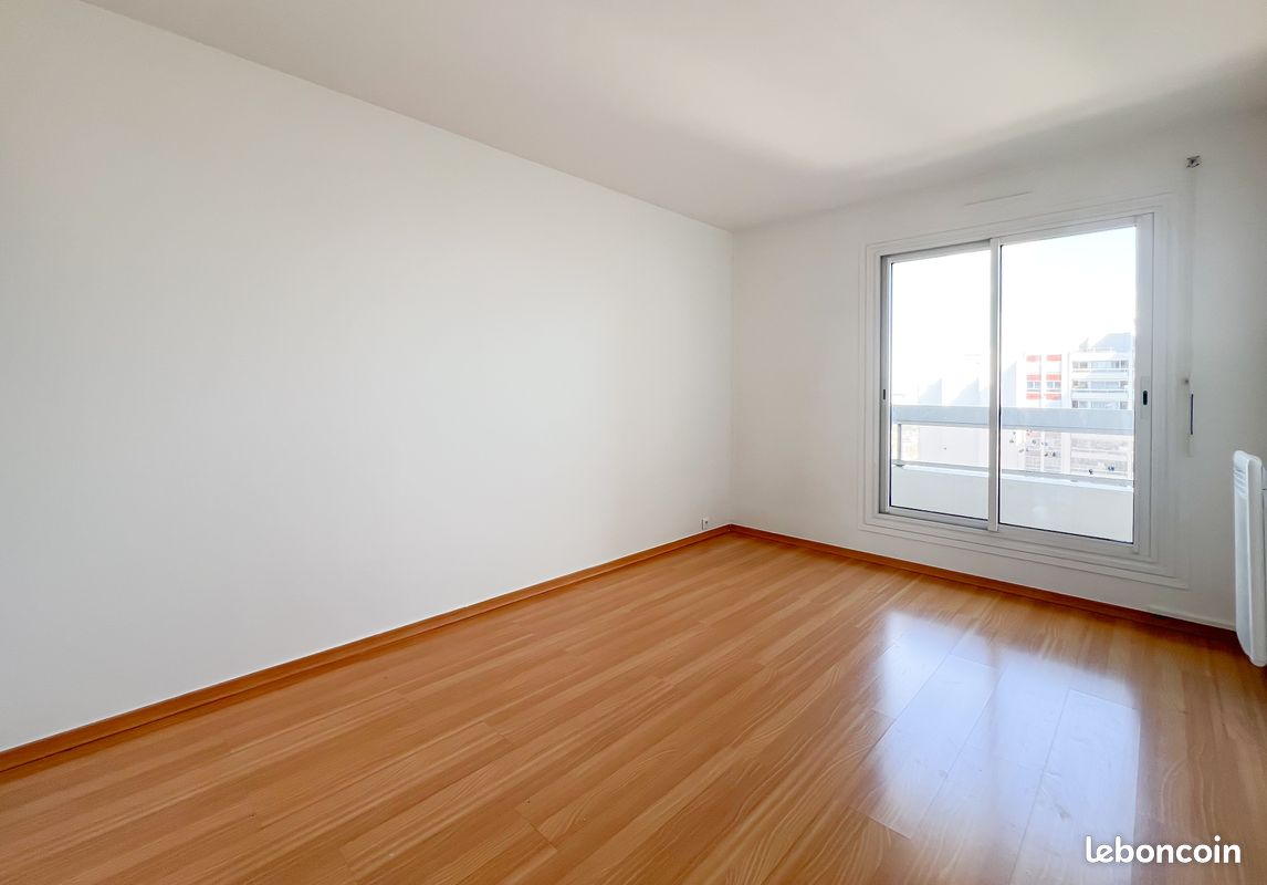 Issy-les-Moulineaux : Appart. Familial 5P 104 m² balcons 2 PK (image 5)