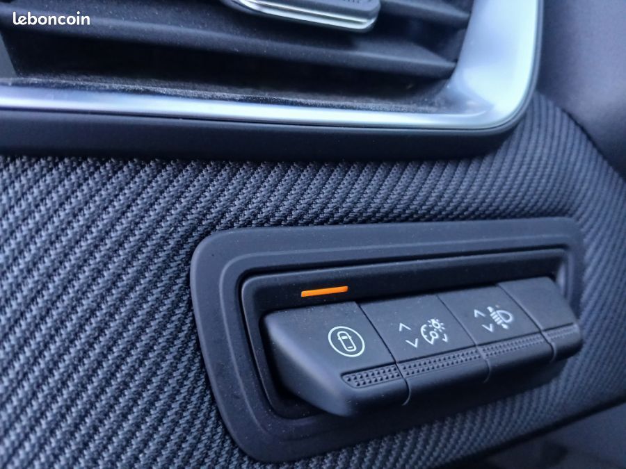 Renault Clio V 1.0 TCe 90 BVM6 ESPRIT ALPINE GPS 9.3" Cockpit JA17 (image 36)