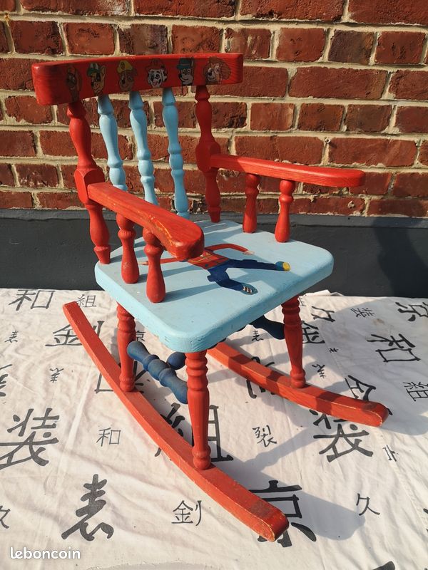 Rocking chair enfant ancien a reloker (image 1)