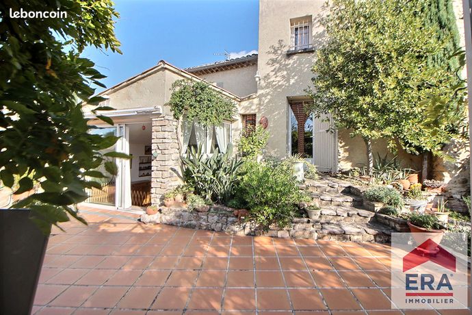 Maison 6 pièces 190 m²