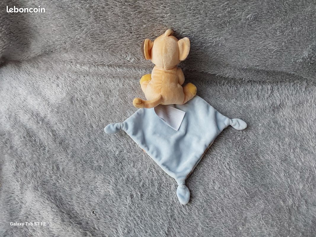 Disney Simba le lion Peluche avec doudou jaune bleu blanc 25