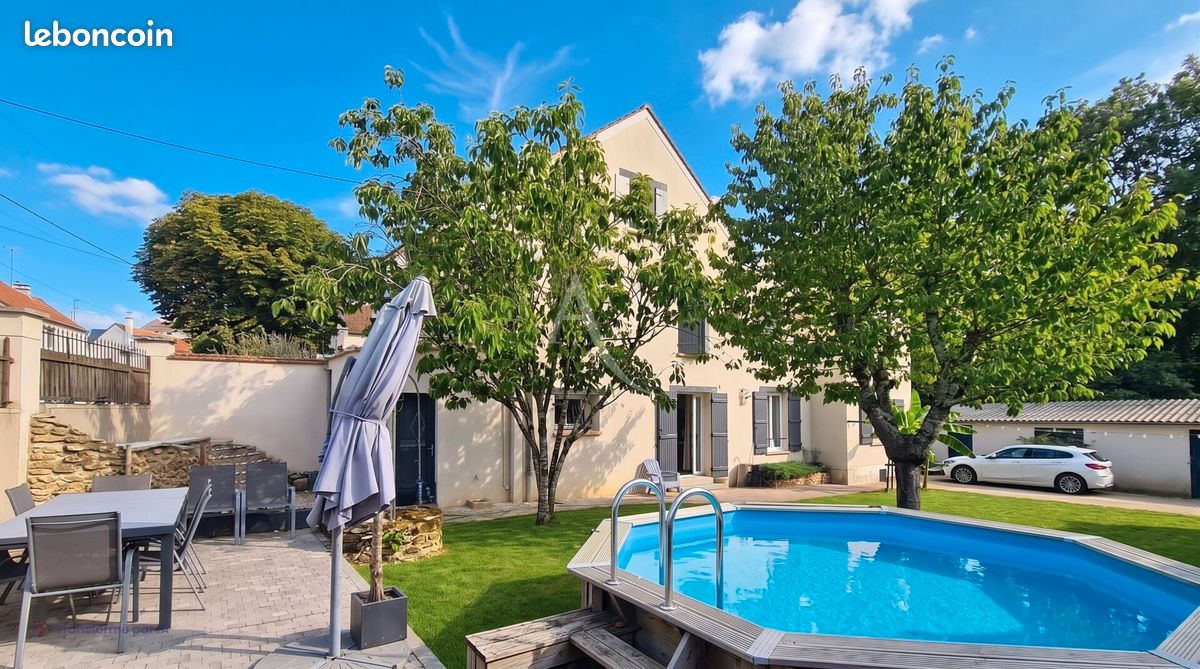 Maison 7 pièces 178 m² · à Chaumes-en-Brie · 178 m² · 394 000 €