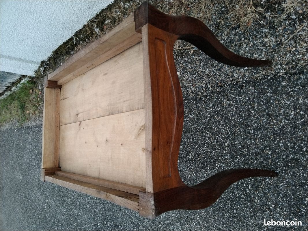 Table de toilette en merisier pieds,galbes sans marbre (image 1)