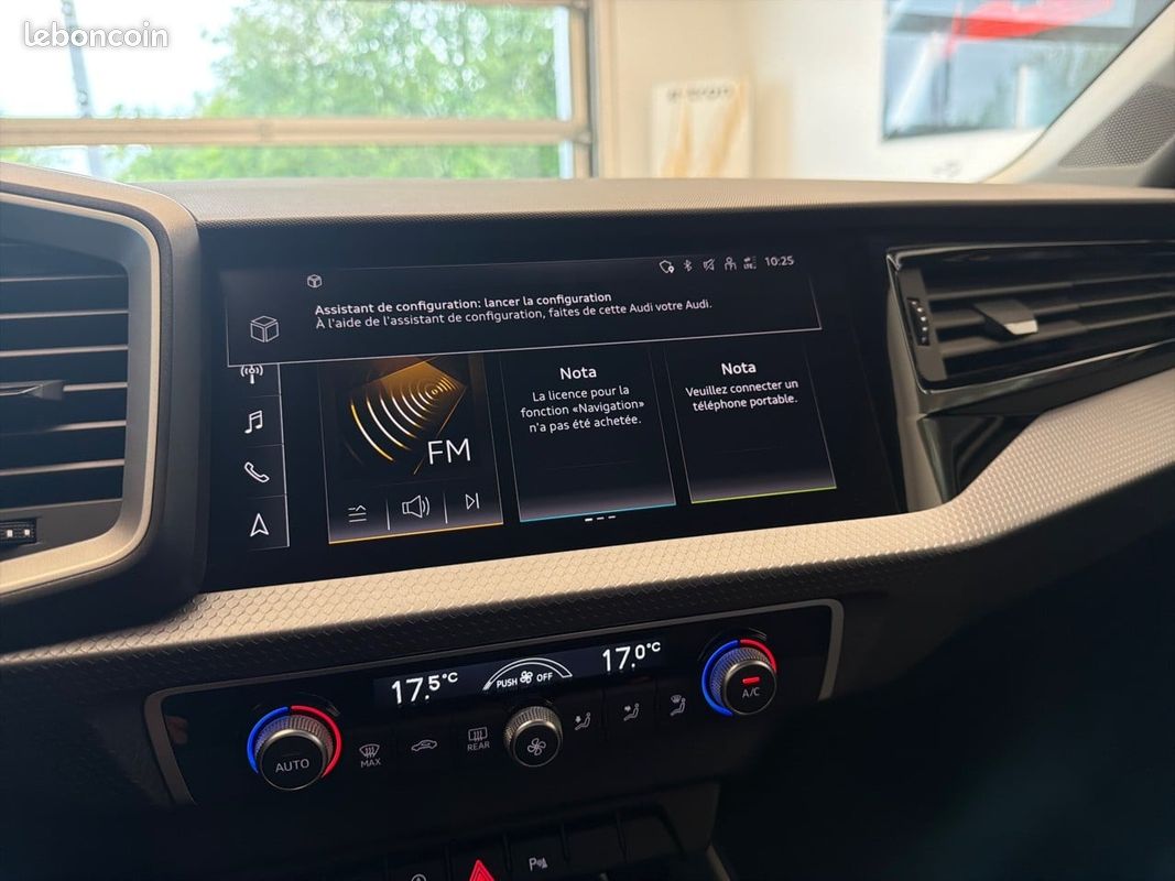 AUDI A1 Sportback 30 TFSI 116 ch S tronic 7 Design (image 12)
