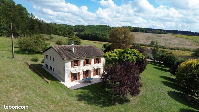 Maison 8 pièces 215 m²