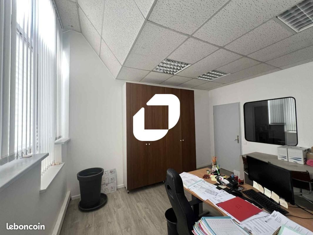 Bureau 260 m² (image 10)