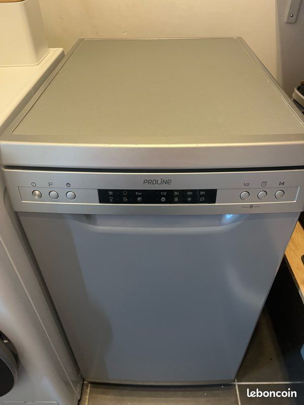 Lave-vaisselle Proline 12 couverts – Très bon état – 6 programmes (image 1)