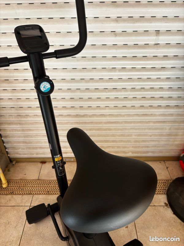 Vélo d'appartement DOMYOS en très bon état - Vélos
