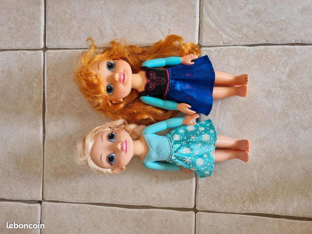Lot de 16 poupées Disney et barbies + deux sirènes (image 5)