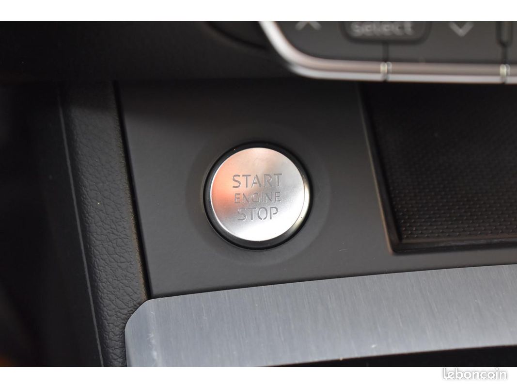 AUDI Q5 50 TFSIe 299 S tronic 7 Quattro S line (image 30)
