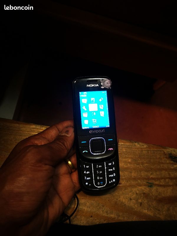 Nokia 3600 slide tous réseaux (image 2)