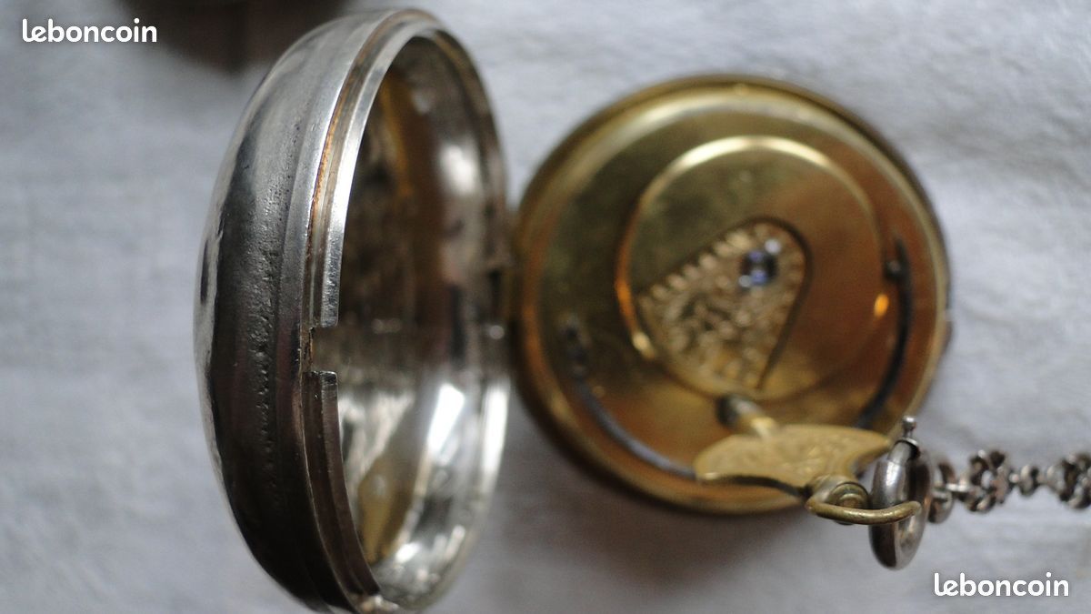 Coq De Montre En Laiton Ciselé XVII/XVIIIe Siècle - Pour Montre Oignon Ou Savonnette - Occasion