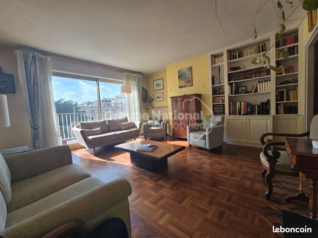 Appartement 4 pièces 101 m² · à Versailles · 101 m² · 534 000 €