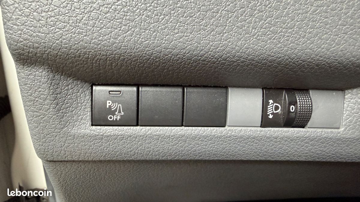 PEUGEOT EXPERT VU VAN AMÉNAGÉ 1.6 BLUEHDI 95CH L1H1 BVA S&S - PANNEAU SOLAIRe (image 17)
