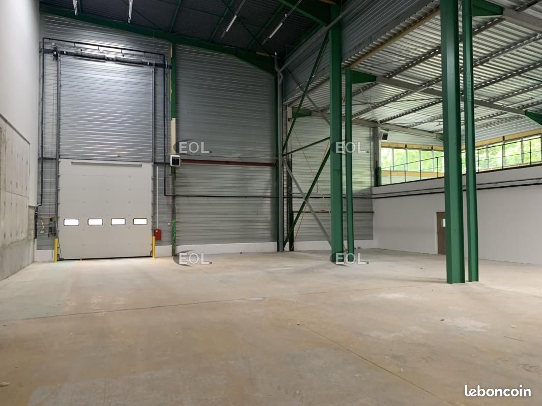 Local industriel 969 m² (image 4)