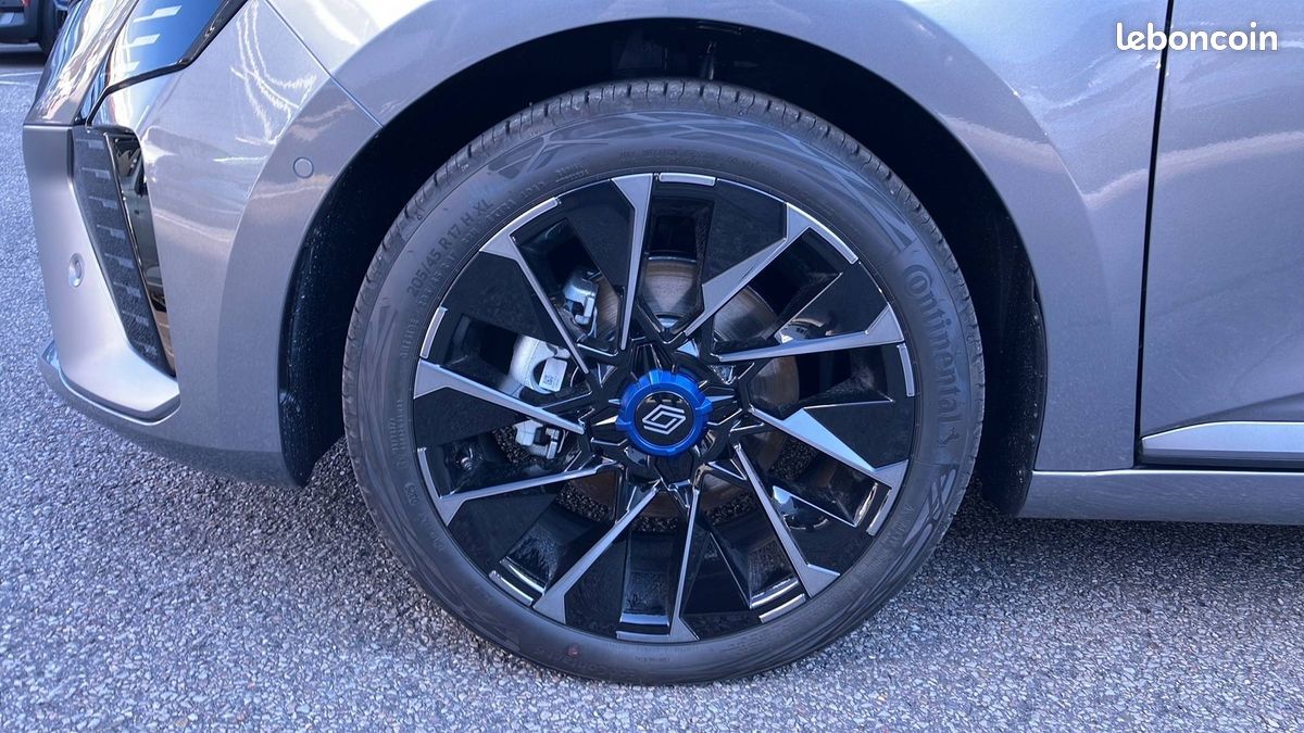 RENAULT CLIO esprit Alpine full hybrid E-Tech 145 (image 9)