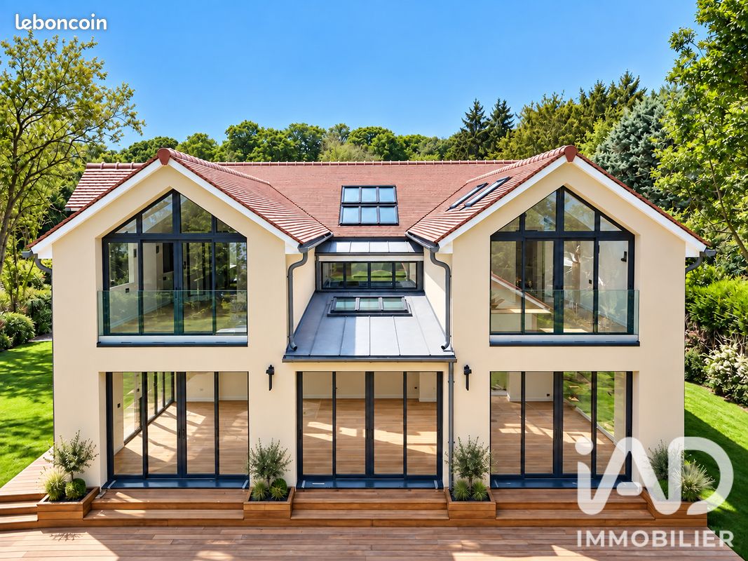 Maison 12 pièces 360 m² · à Montfort-l'Amaury · 360 m² · 2 095 000 €