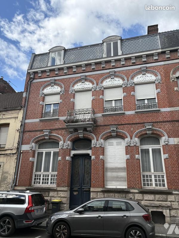 Maison 10 pièces 235 m² · à Hénin-Beaumont · 235 m² · 295 000 €