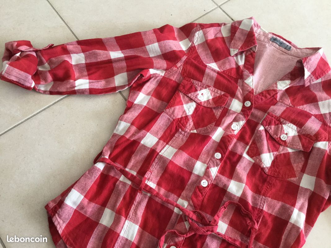 Chemise fille taille S rouge a carreaux (image 2)