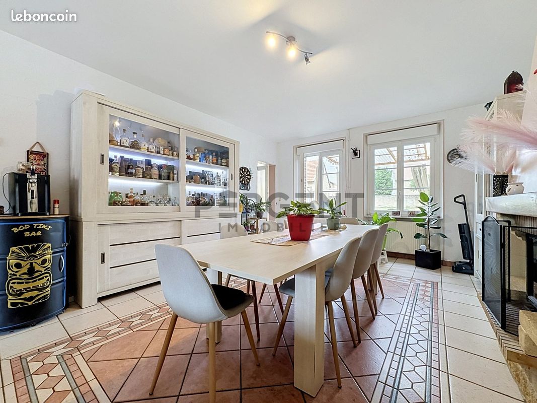 Maison 6 pièces 197 m² · à Beaumont-en-Argonne · 197 m² · 179 900 €
