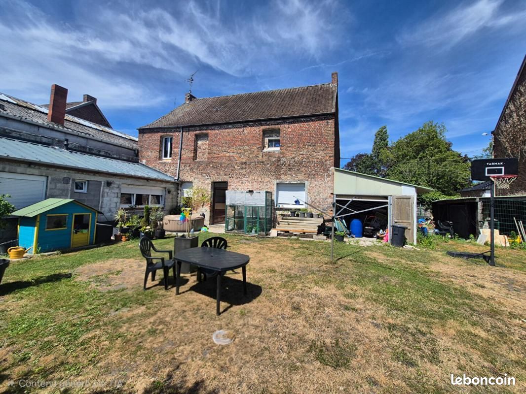 Maison 8 pièces 106 m² · à Hasnon · 106 m² · 176 000 €