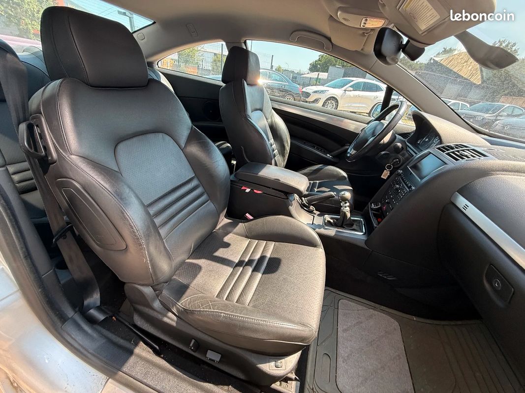 PEUGEOT 407 COUPE 2.2e 16v Griffe (image 5)